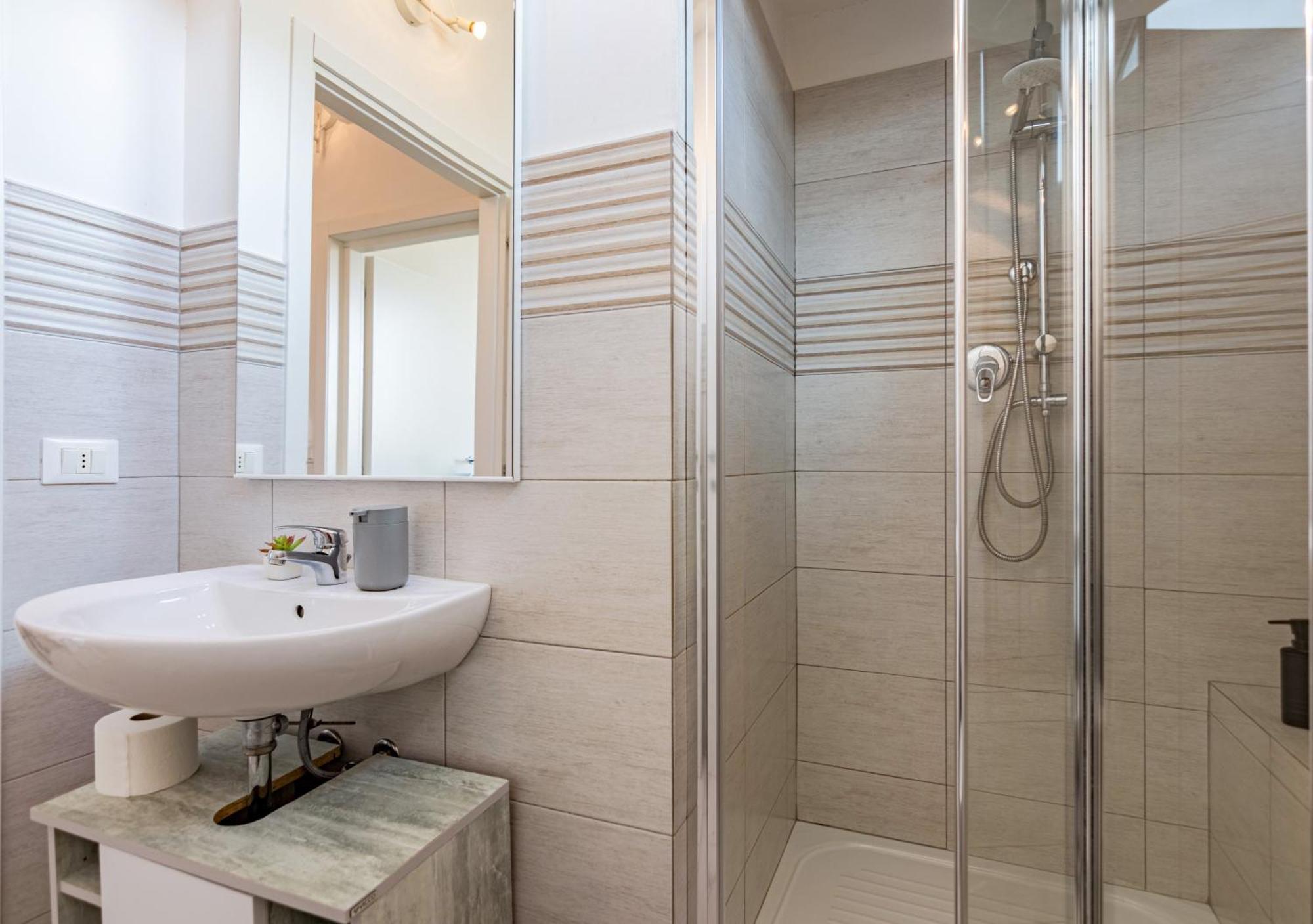 Ferienwohnung Casa Mya-Relax Al Porto, Wifi Veloce E Clima Livorno Exterior foto