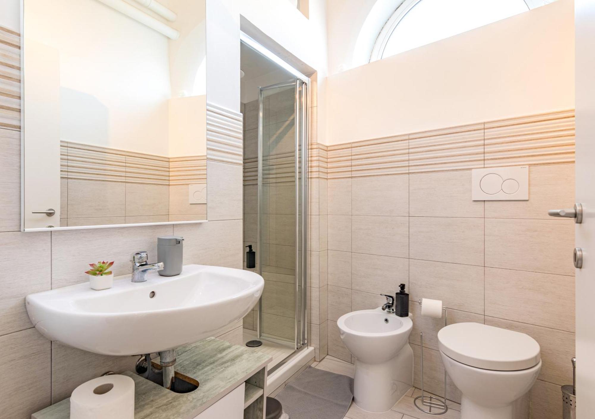 Ferienwohnung Casa Mya-Relax Al Porto, Wifi Veloce E Clima Livorno Exterior foto