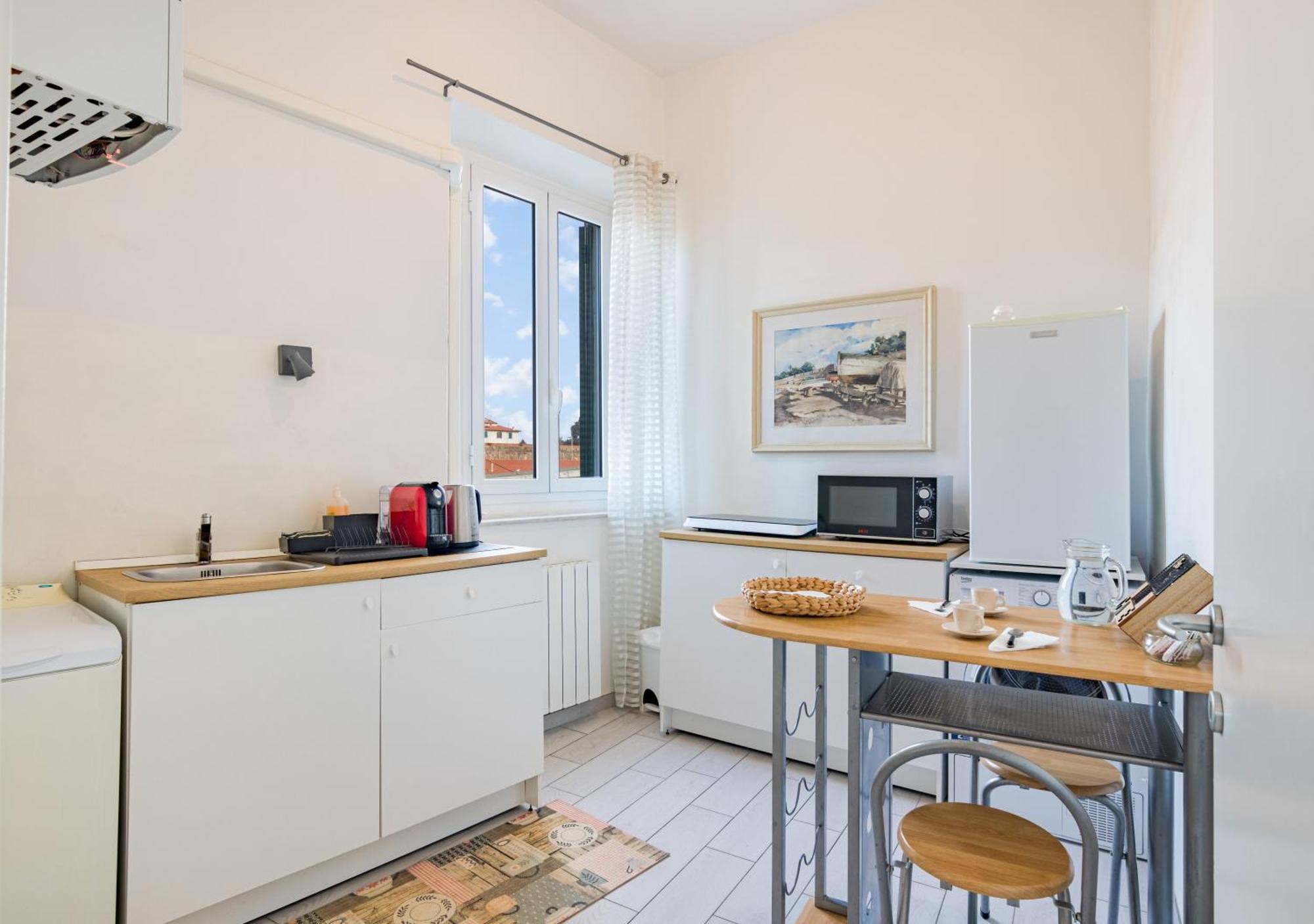 Ferienwohnung Casa Mya-Relax Al Porto, Wifi Veloce E Clima Livorno Exterior foto