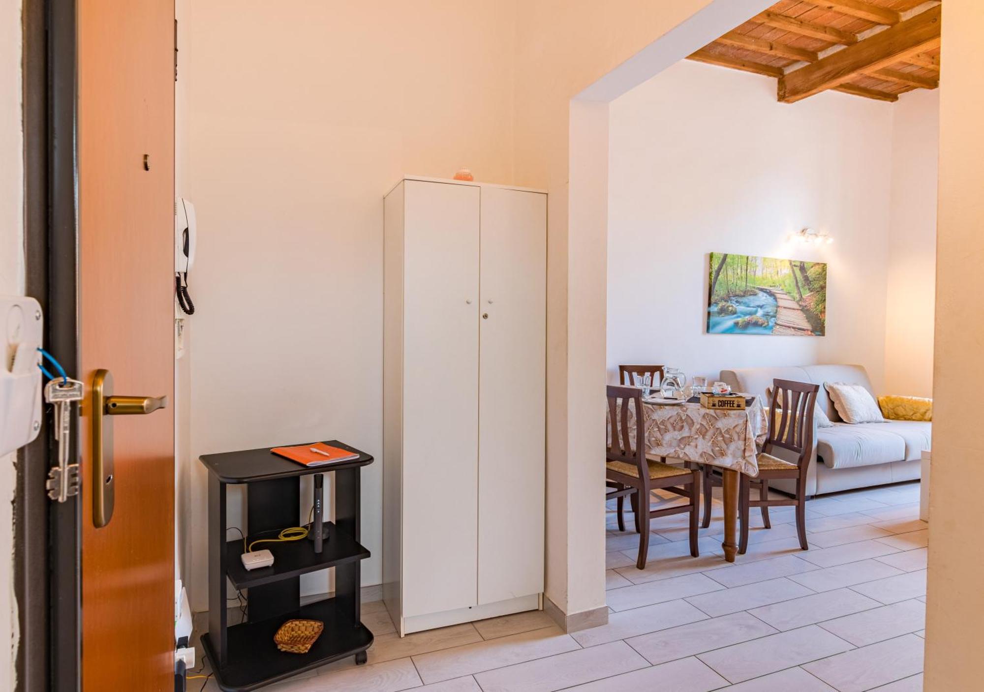 Ferienwohnung Casa Mya-Relax Al Porto, Wifi Veloce E Clima Livorno Exterior foto