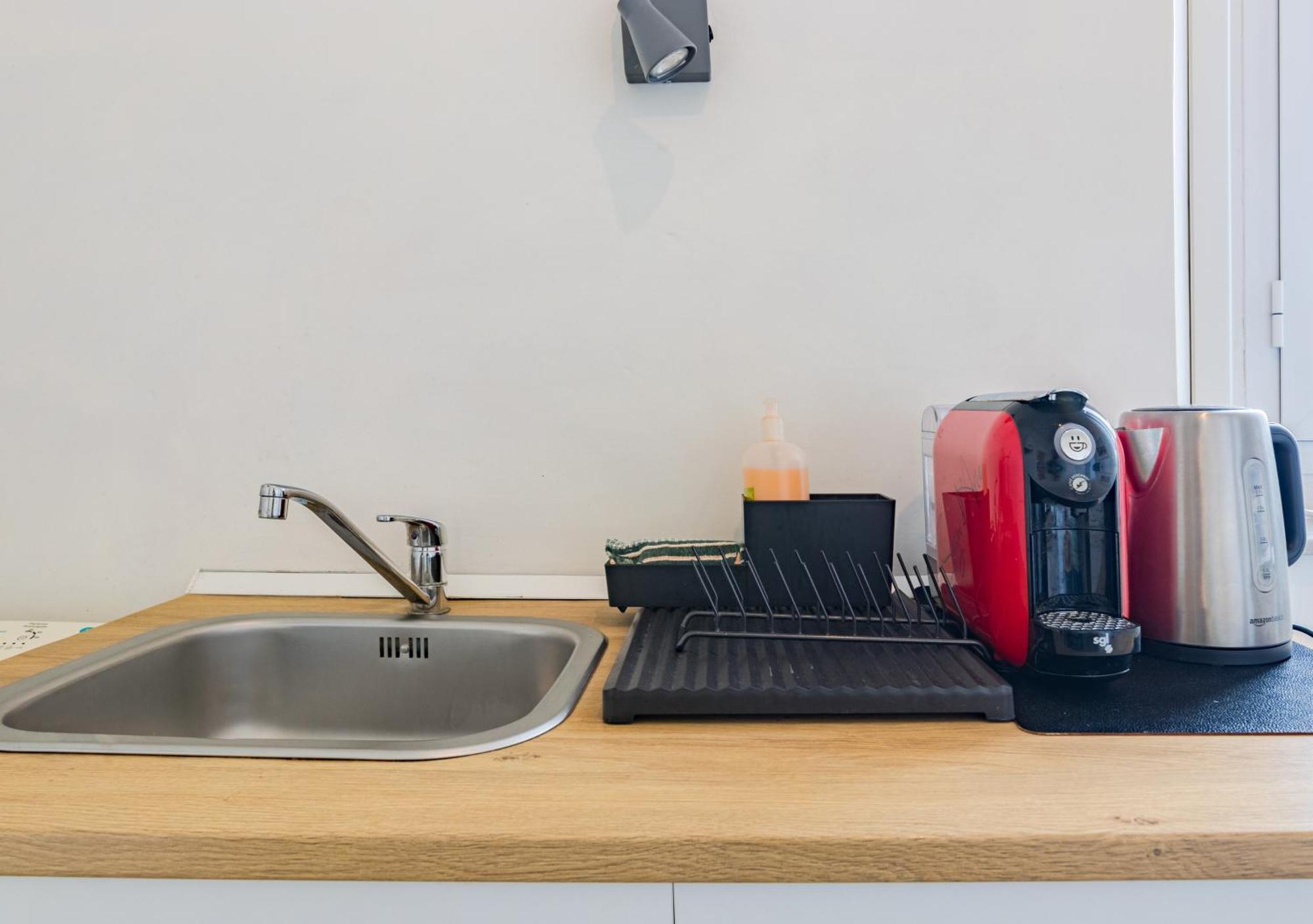 Ferienwohnung Casa Mya-Relax Al Porto, Wifi Veloce E Clima Livorno Exterior foto
