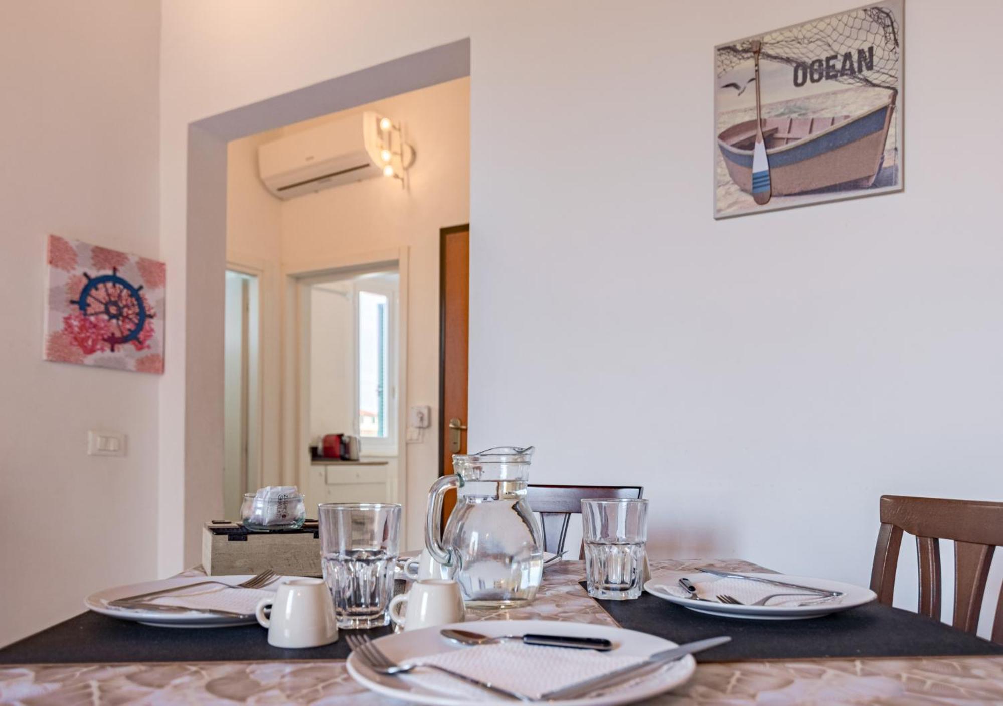 Ferienwohnung Casa Mya-Relax Al Porto, Wifi Veloce E Clima Livorno Exterior foto